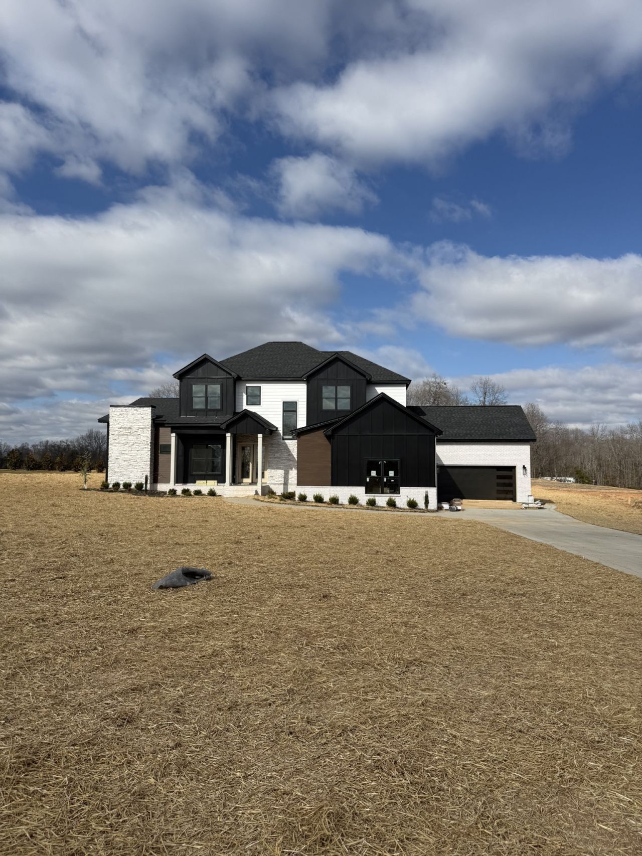 18 Solitude Way, Clarksville, TN 37043 Main Photo