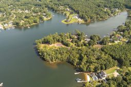 156 Spence Shore Court photo 4