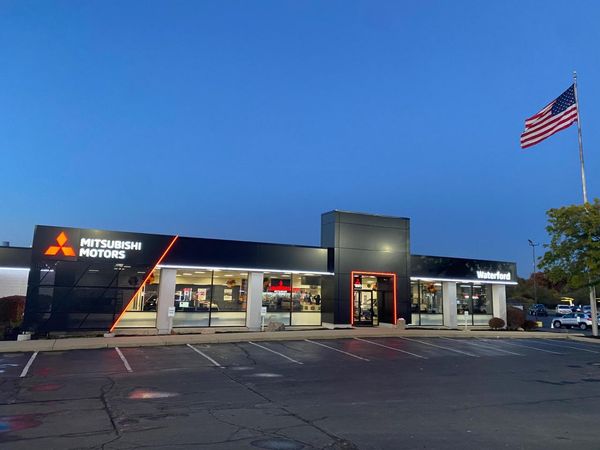 5900 Highland Road, Waterford, MI 48327