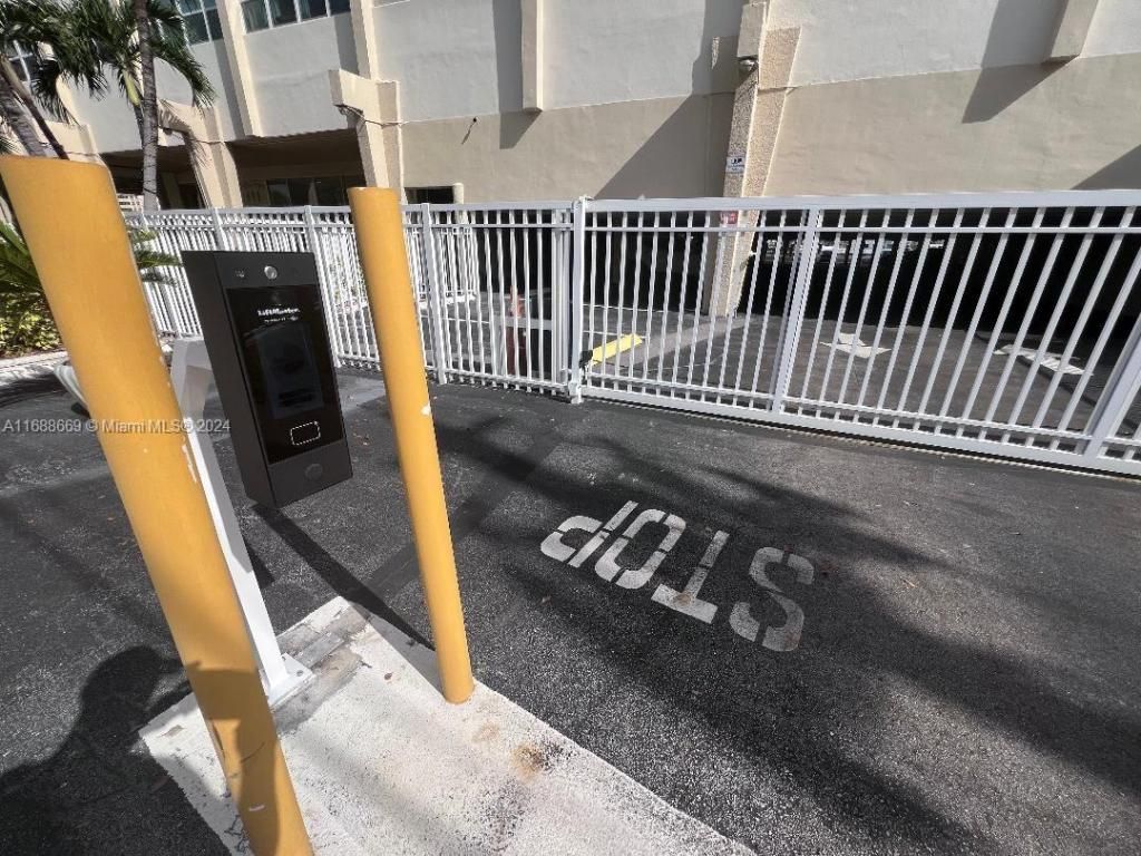 111 Golden Isles Dr, Unit G5, Hallandale Beach, FL 33009 Photo