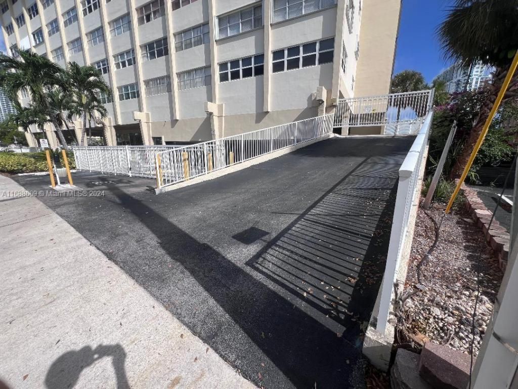 111 Golden Isles Dr, Unit G5, Hallandale Beach, FL 33009 Photo