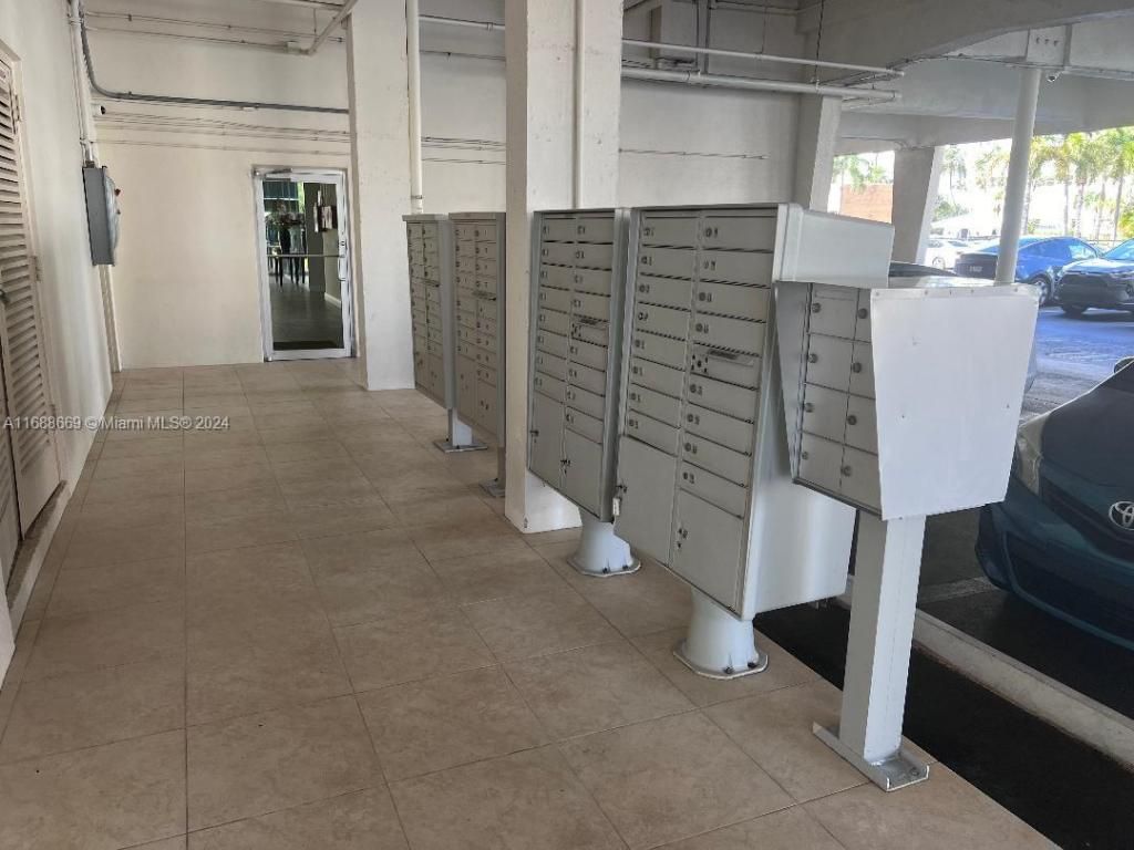 111 Golden Isles Dr, Unit G5, Hallandale Beach, FL 33009 Photo