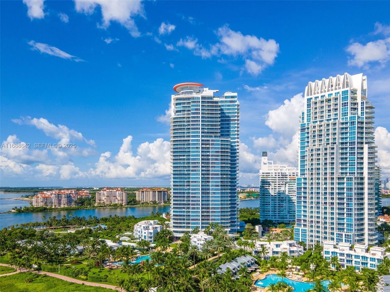 100 S Pointe Dr, Unit 706, Miami Beach, FL 33139 Photo