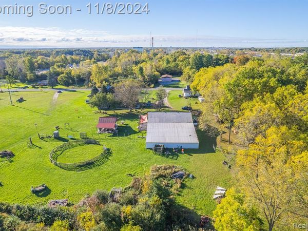 2135 E COLDWATER Road, Genesee Twp, MI 48505