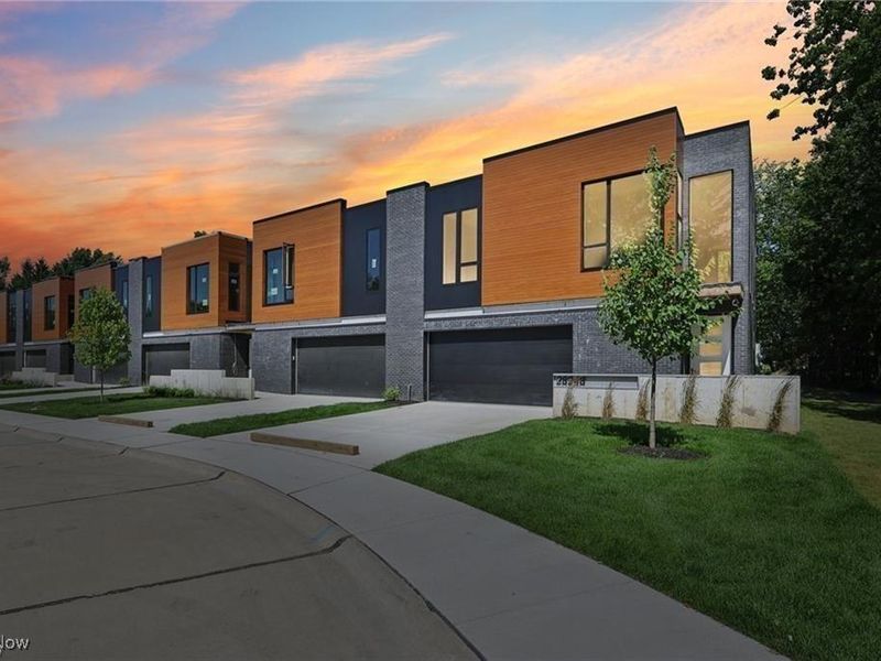 28282 Hallberg Drive, Westlake, OH 44145 Photo 2