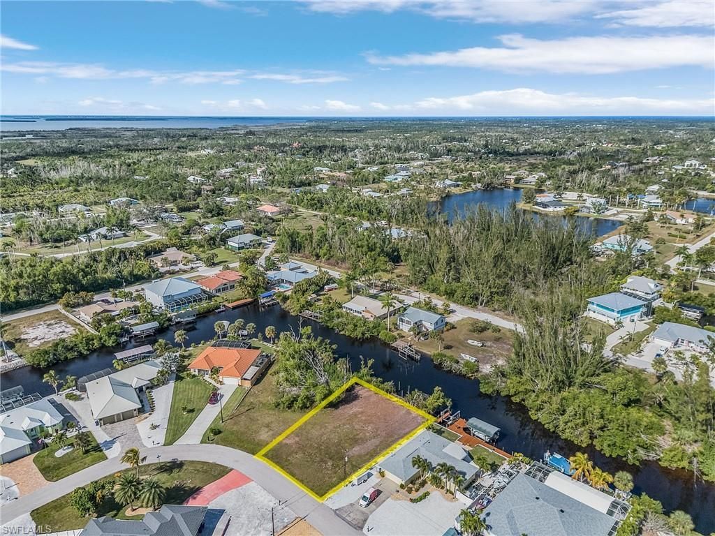 5260 Genesee Pkwy, Bokeelia, FL 33922 Photo