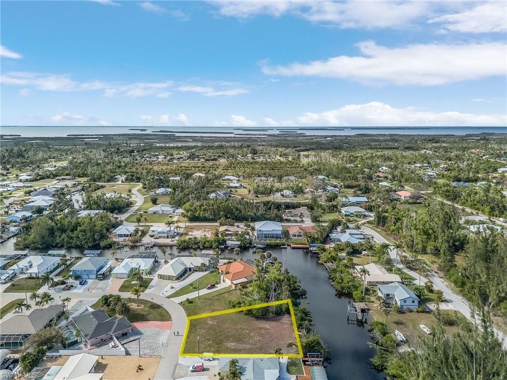 5260 Genesee Pkwy, Bokeelia, FL 33922 Photo