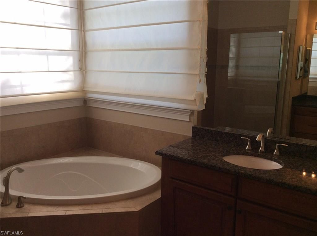 291 Saddlebrook Ln, Naples, FL 34110 Photo