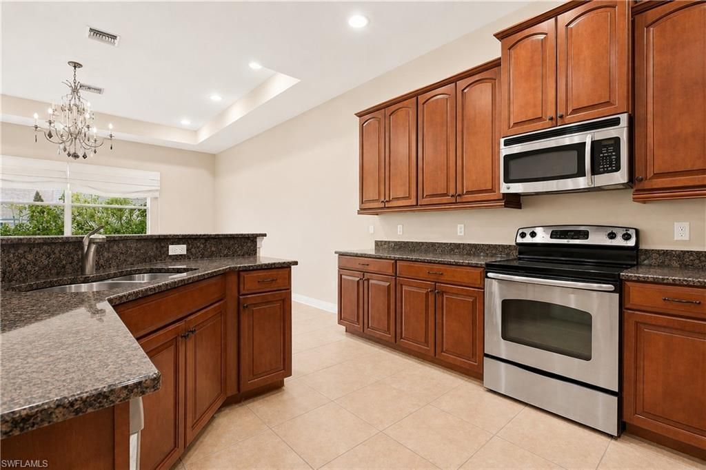291 Saddlebrook Ln, Naples, FL 34110 Photo