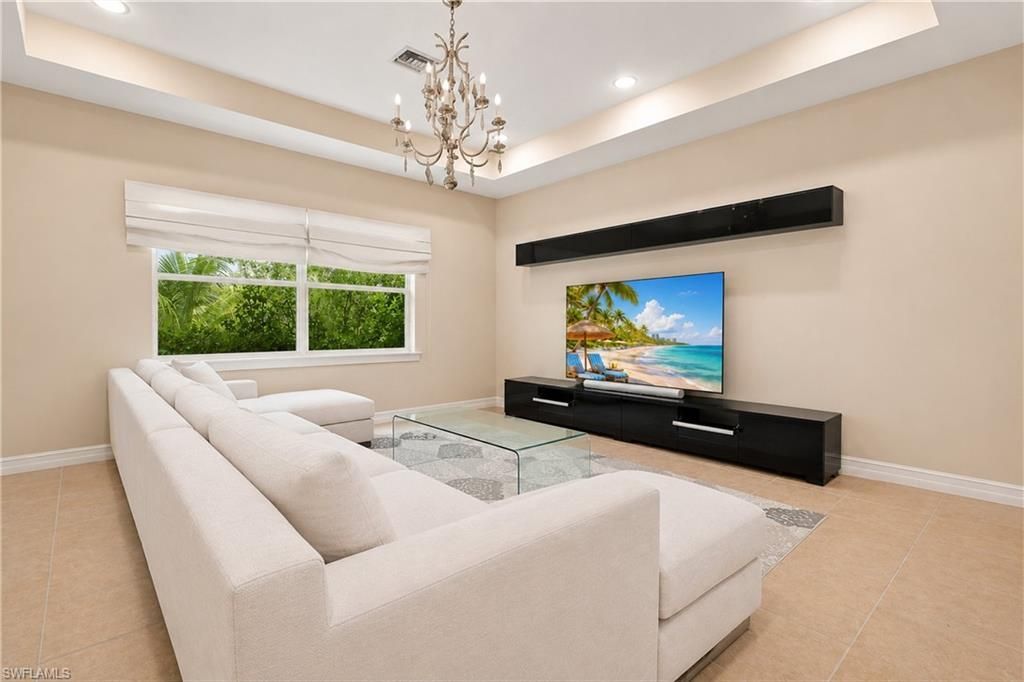 291 Saddlebrook Ln, Naples, FL 34110 Photo