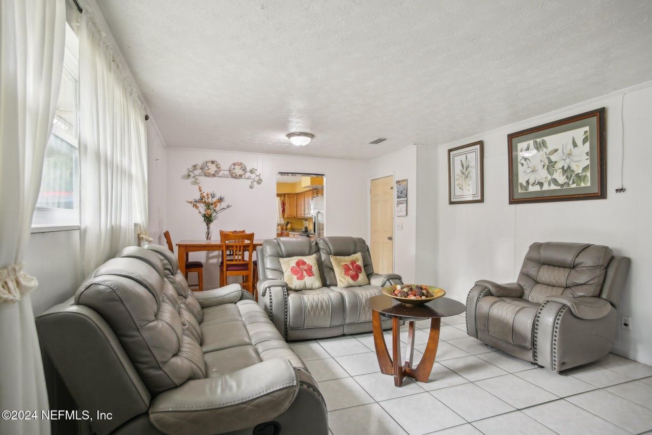 5816 Moncrief Road, Jacksonville, FL 32209 Photo