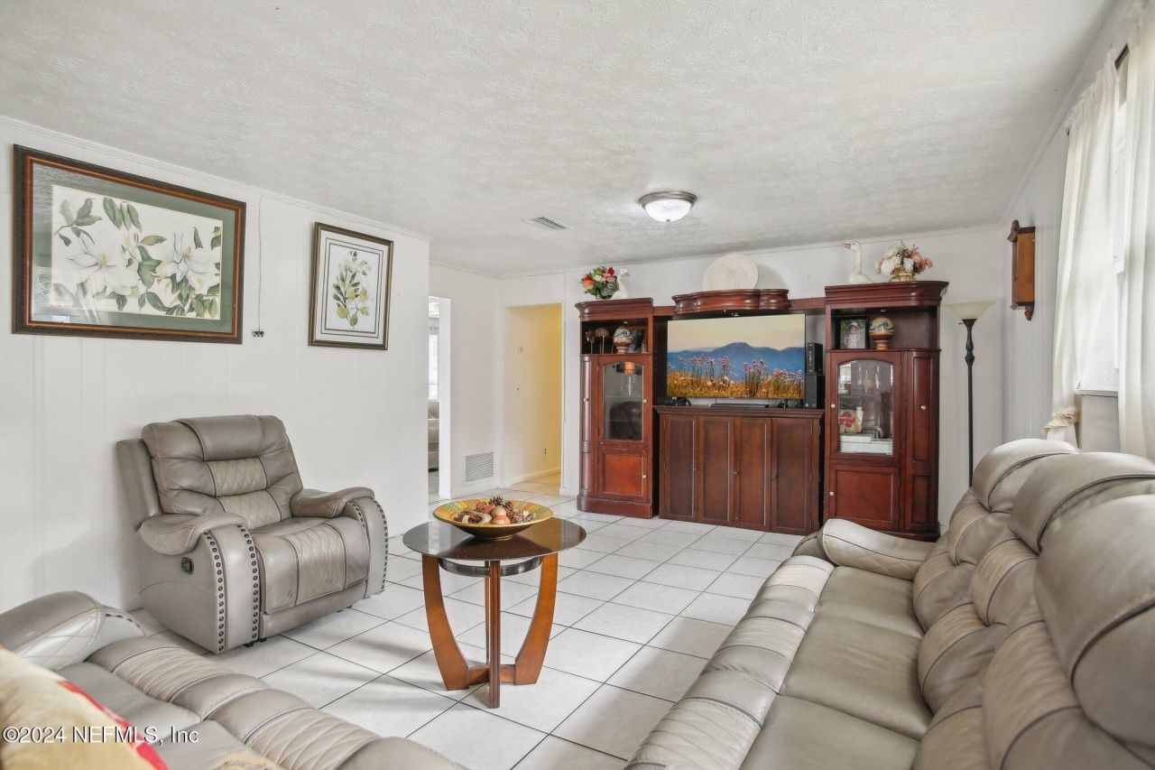 5816 Moncrief Road, Jacksonville, FL 32209 Photo