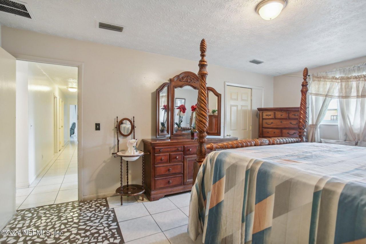5816 Moncrief Road, Jacksonville, FL 32209 Photo