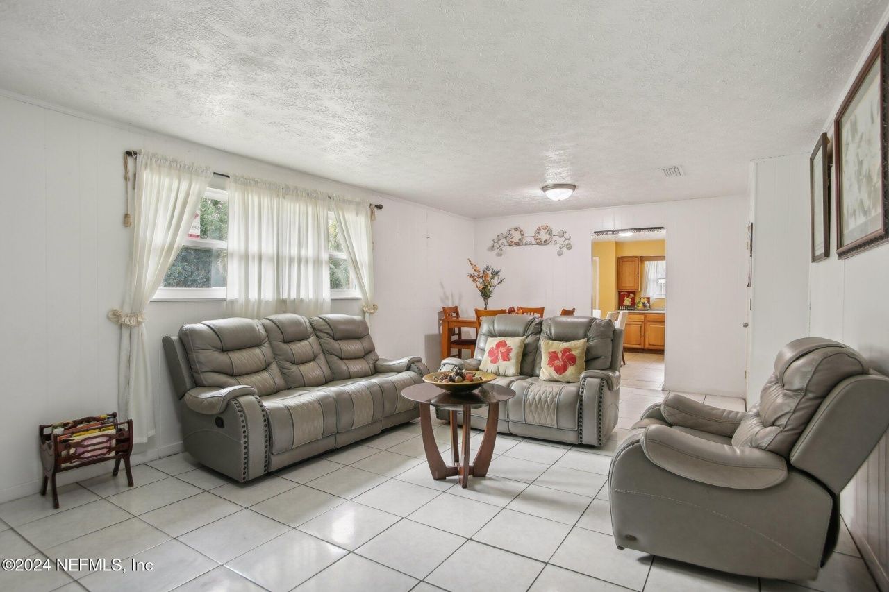 5816 Moncrief Road, Jacksonville, FL 32209 Photo