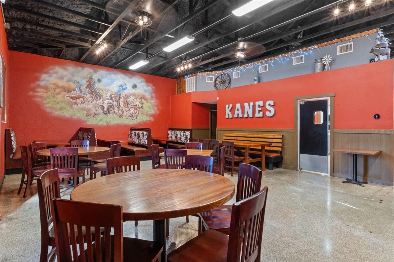 508 N Citrus Avenue, Crystal River, FL 34428 Photo