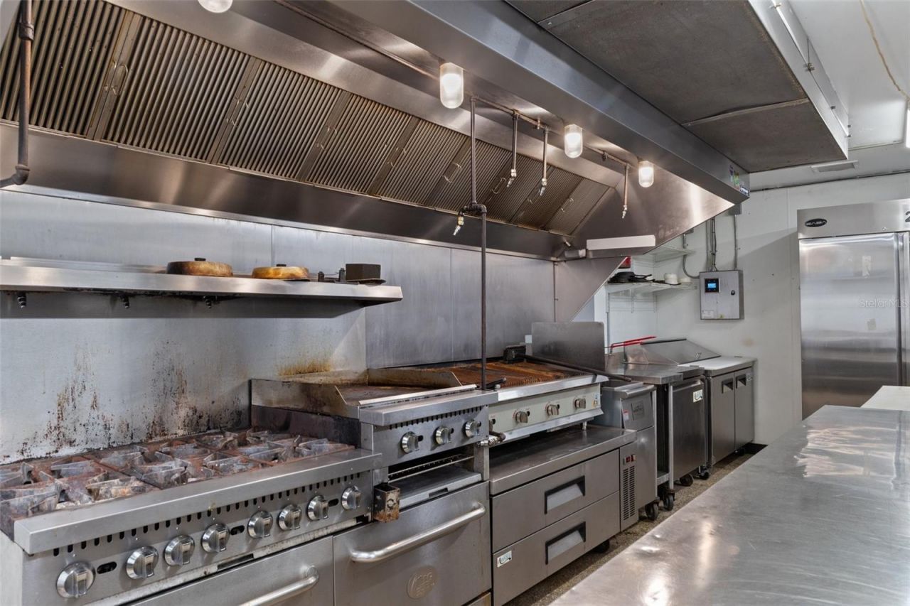 508 N Citrus Avenue, Crystal River, FL 34428 Photo