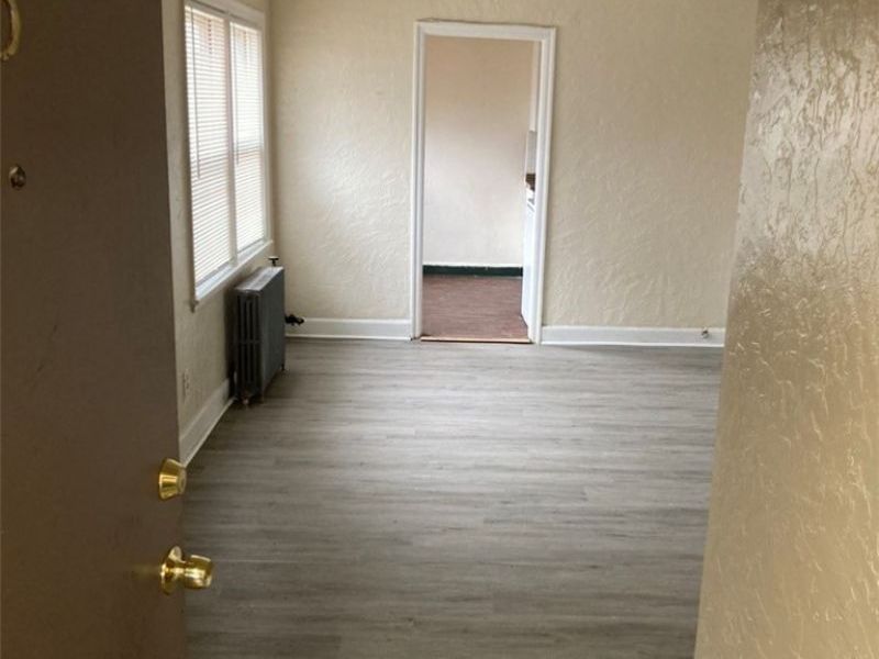 1875 Forest Hills Boulevard, Cleveland, OH 44112 Photo 15