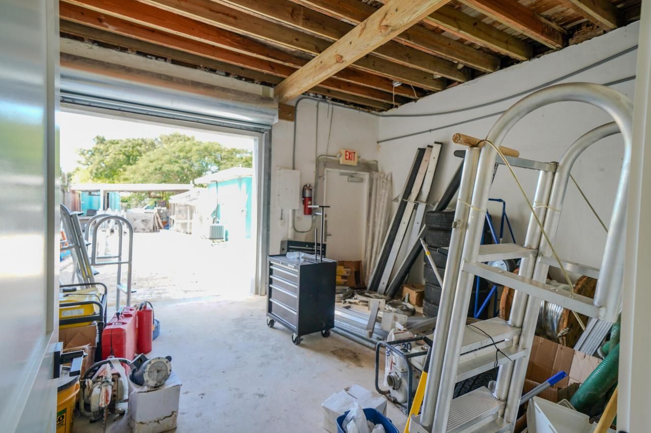 131 Ellis Drive, Tavernier, FL 33070 Photo