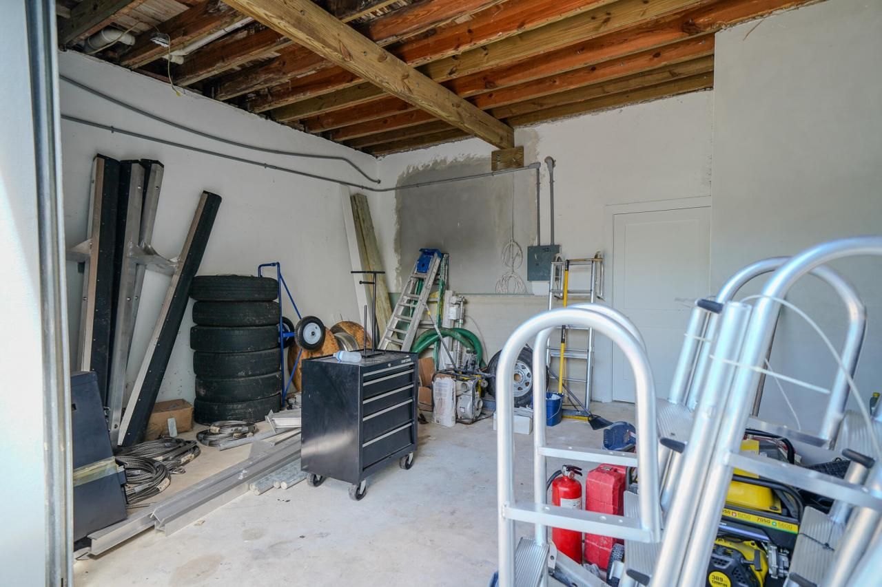 131 Ellis Drive, Tavernier, FL 33070 Photo