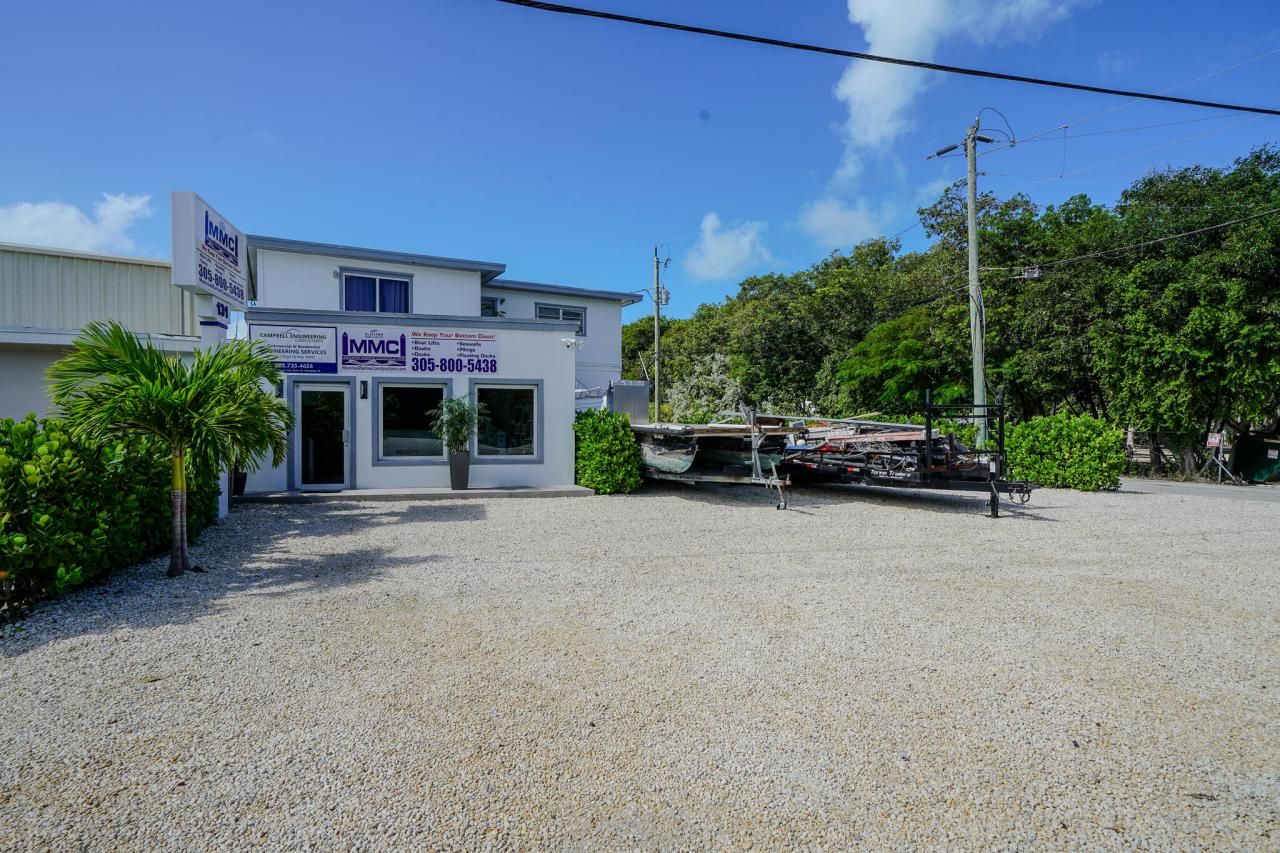 131 Ellis Drive, Tavernier, FL 33070 Photo