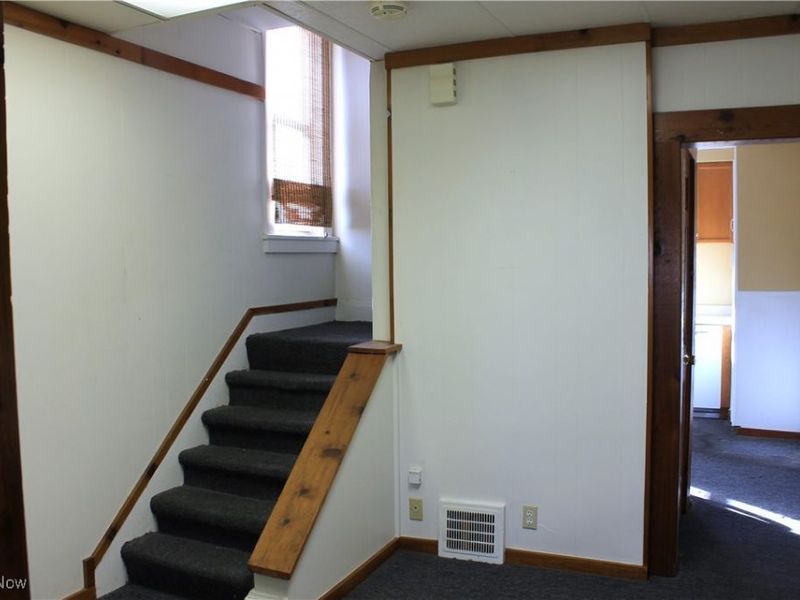 988 E 185th Street, Cleveland, OH 44119 Photo 11