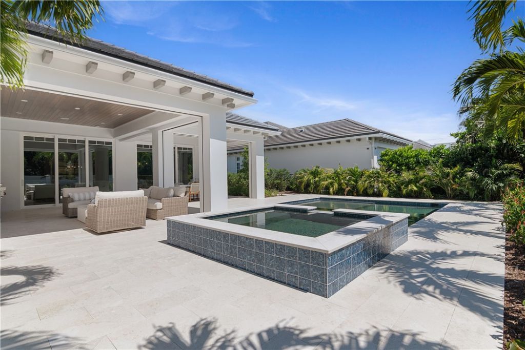 909 Surfsedge Way, Vero Beach, FL 32963 Photo