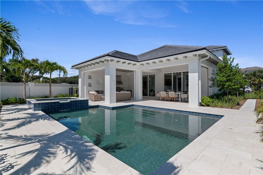 909 Surfsedge Way, Vero Beach, FL 32963 Photo