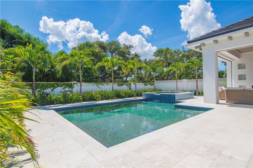 909 Surfsedge Way, Vero Beach, FL 32963 Photo