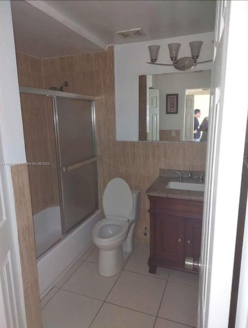 12890 NE 8th Ave, Unit 202, North Miami, FL 33161 Photo