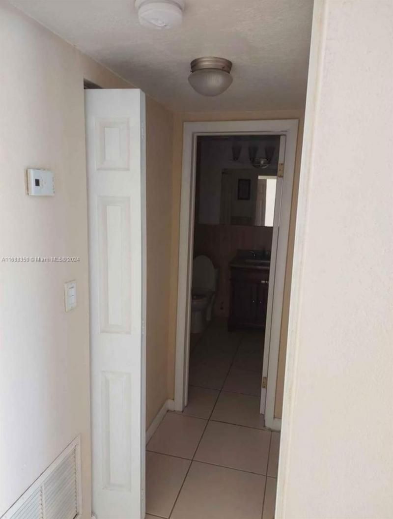 12890 NE 8th Ave, Unit 202, North Miami, FL 33161 Photo