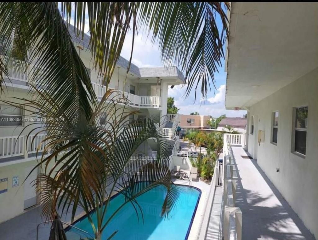 12890 NE 8th Ave, Unit 202, North Miami, FL 33161 Photo