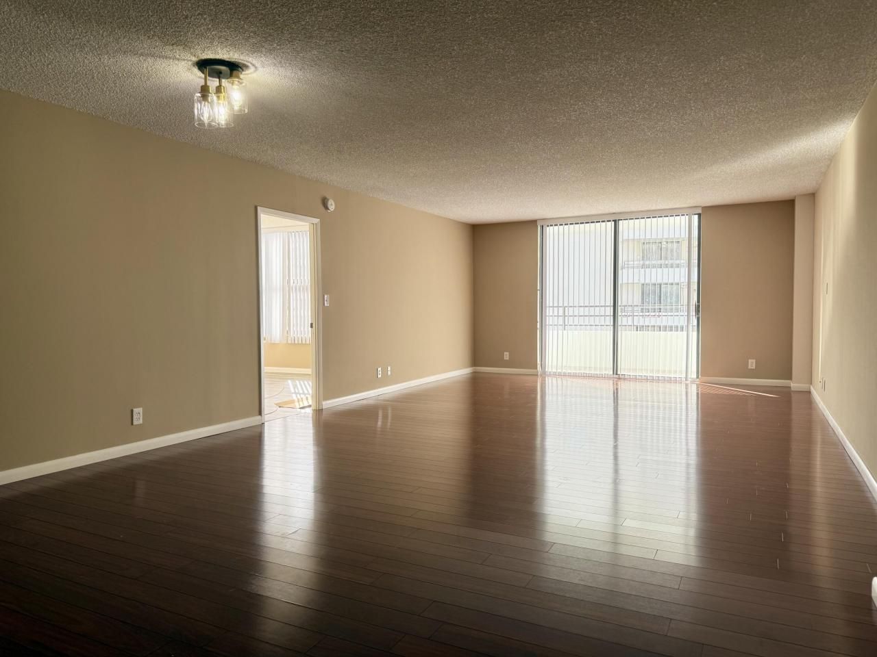 2500 Parkview Drive, Unit 1414, Hallandale Beach, FL 33009 Photo