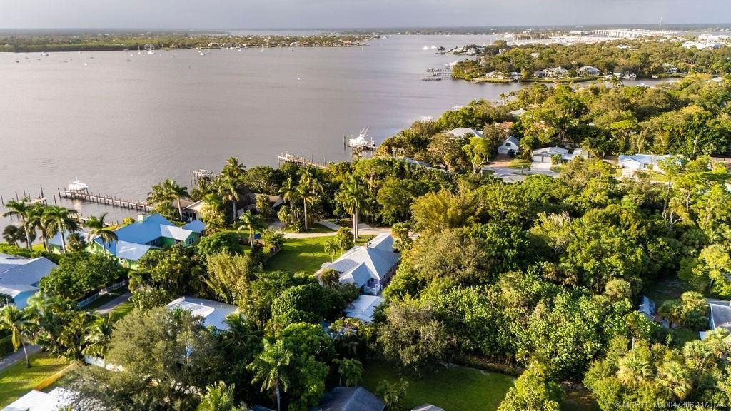 535 SW Siesta Way, Stuart, FL 34994 Photo