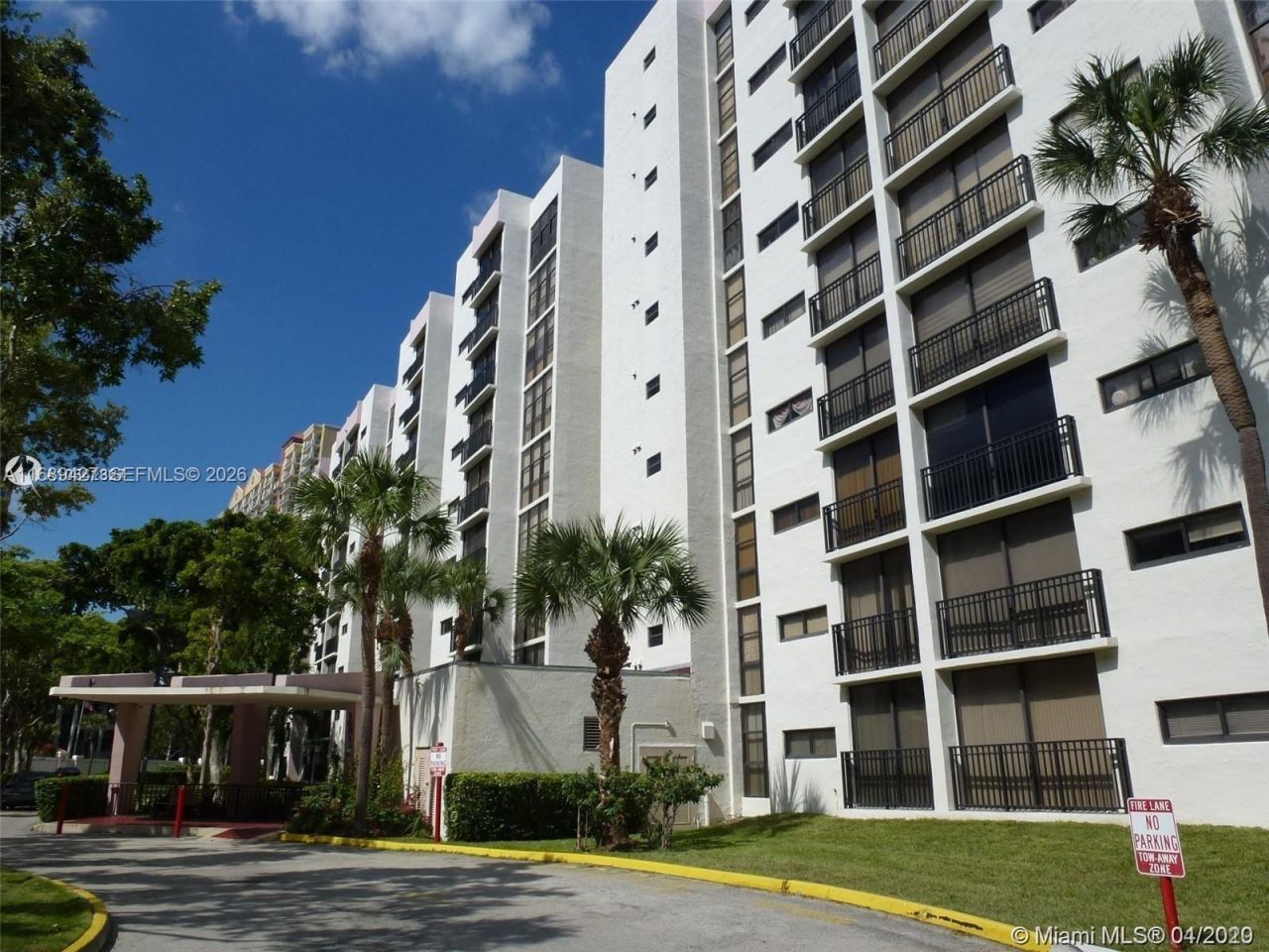 17021 N Bay Rd, Unit 412-IV, Sunny Isles Beach, FL 33160 Photo