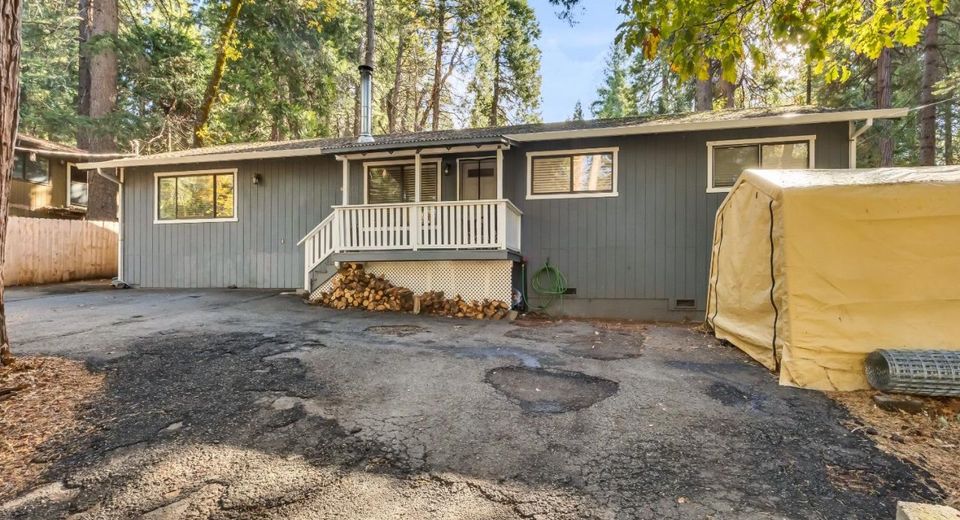 6922 Ridgeway Dr, Pollock Pines, CA 95726 Photo