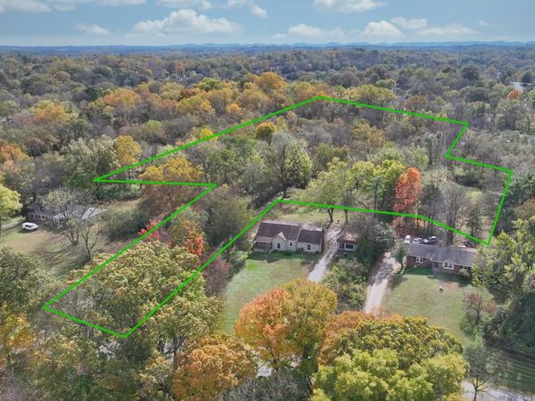 291 Haywood Ln, Nashville, TN 37211