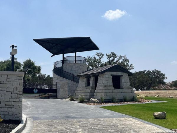 1733 PARADISE PKWY, Canyon, TX 78133