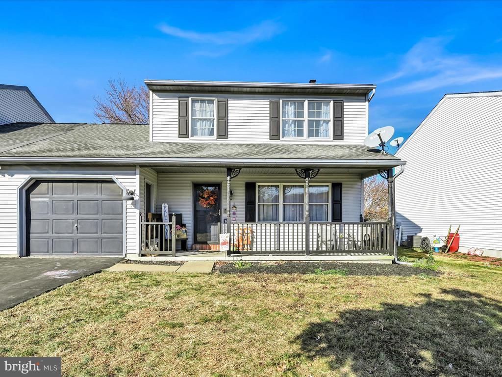 185 S View Road, Fleetwood, PA 19522 Main Photo