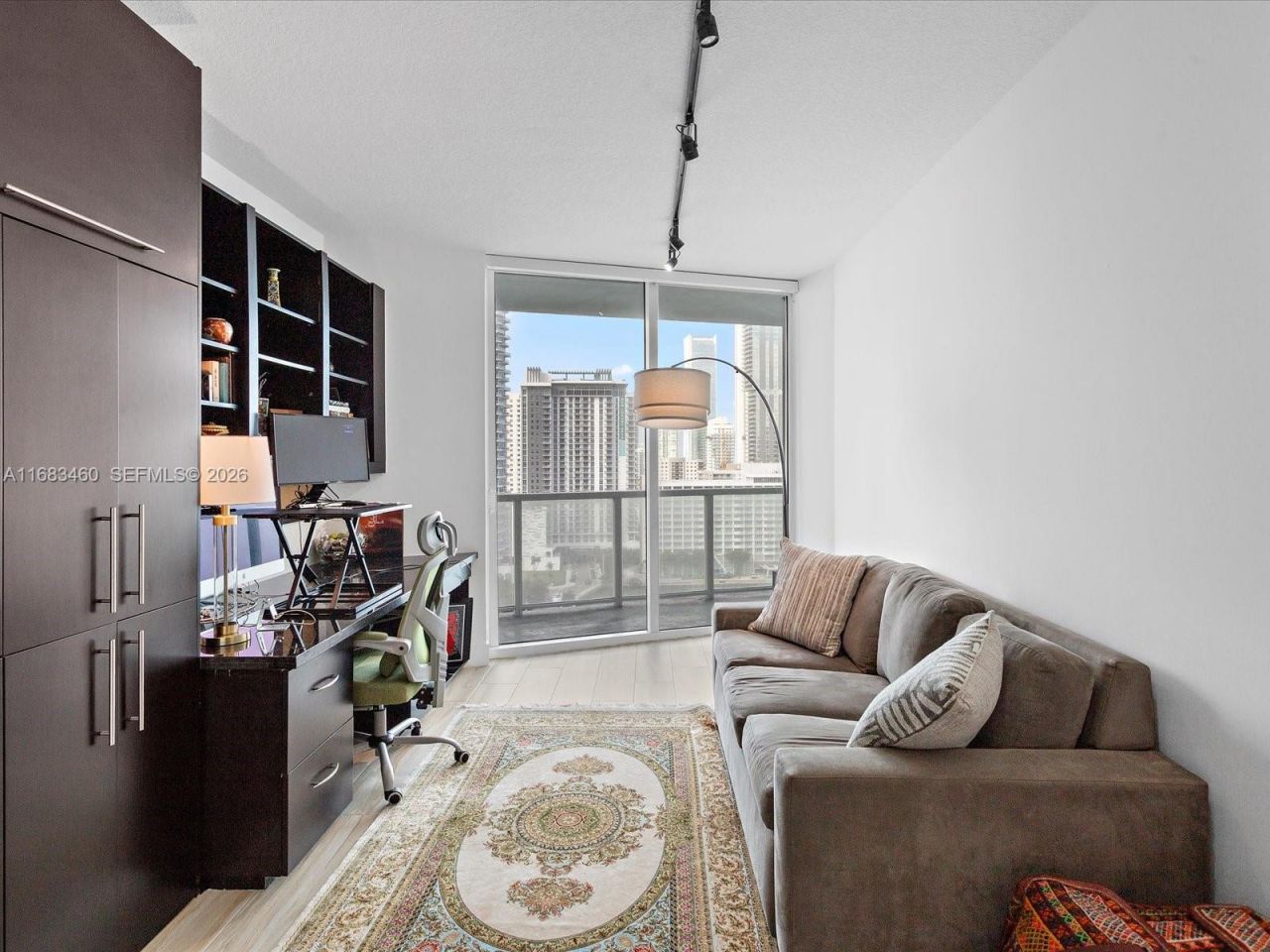 1900 N Bayshore Dr, Unit 1704, Miami, FL 33132 Photo