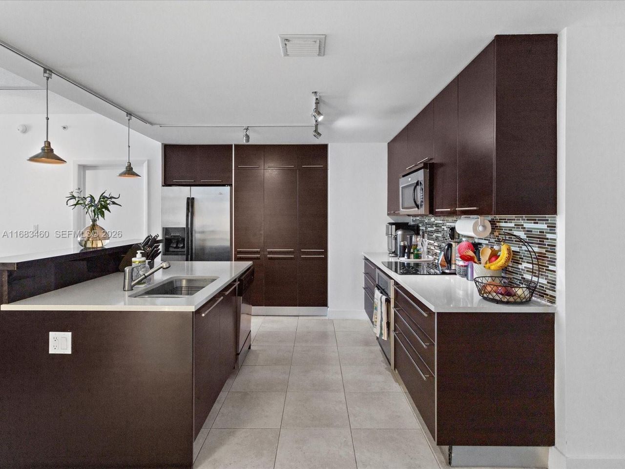 1900 N Bayshore Dr, Unit 1704, Miami, FL 33132 Photo