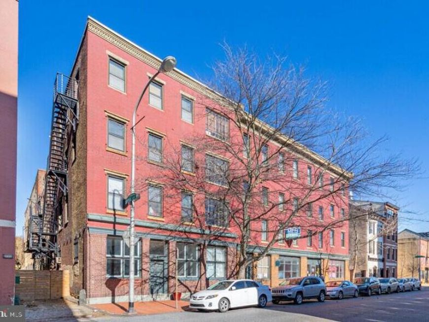 219 29 Vine Street, Philadelphia, PA 19106 Main Photo