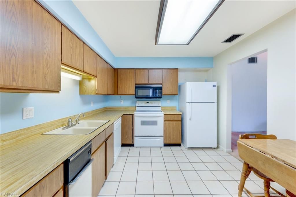 1340 Sandtrap Dr, Fort Myers, FL 33919 Photo