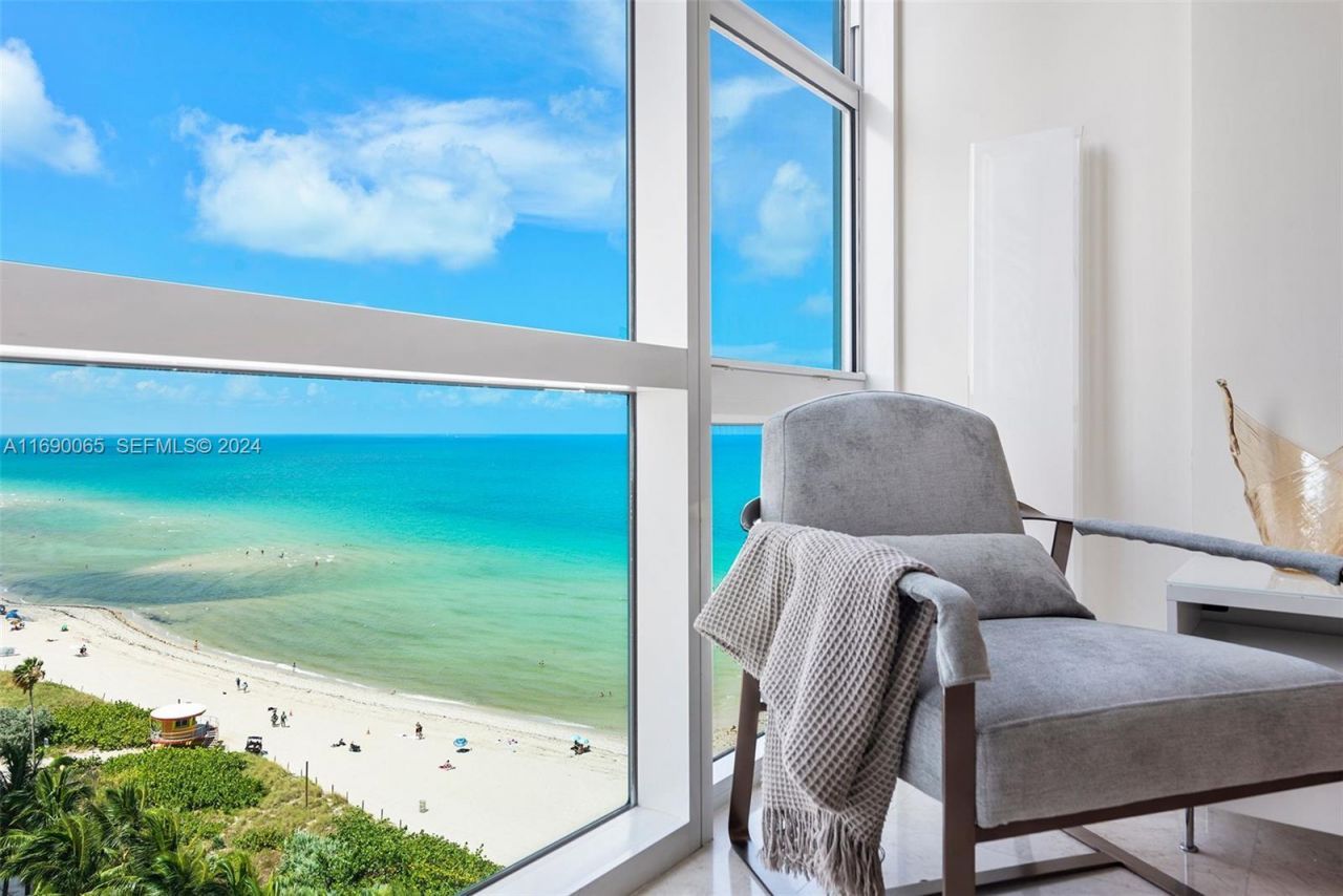 6801 Collins Ave, Unit 1215, Miami Beach, FL 33141 Photo