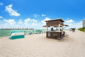 6801 Collins Ave, Unit 1215, Miami Beach, FL 33141 Photo