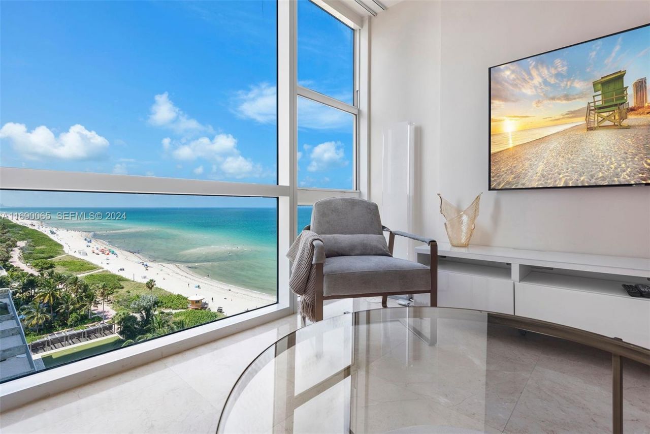 6801 Collins Ave, Unit 1215, Miami Beach, FL 33141 Photo