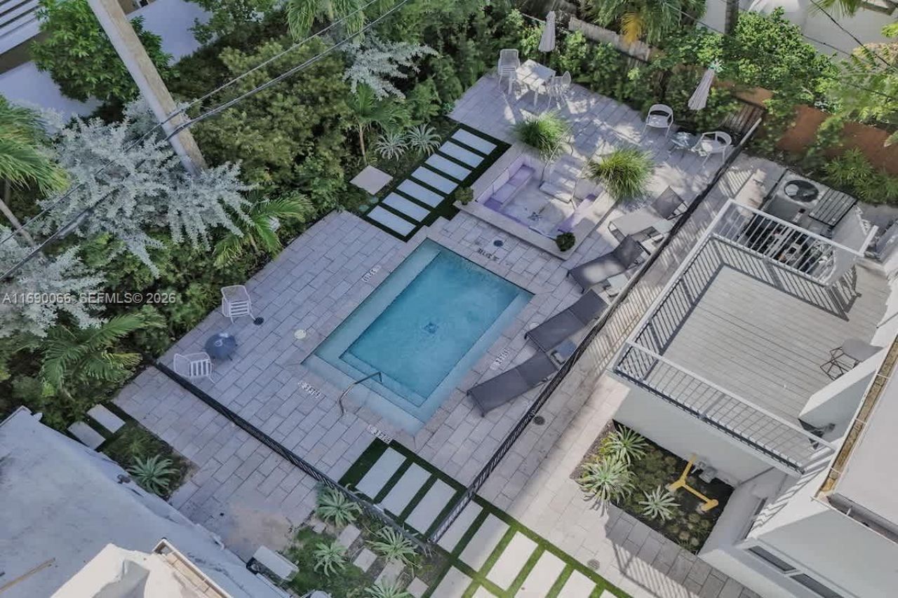 3020 + 3024 Seville St, Fort Lauderdale, FL 33304 Photo