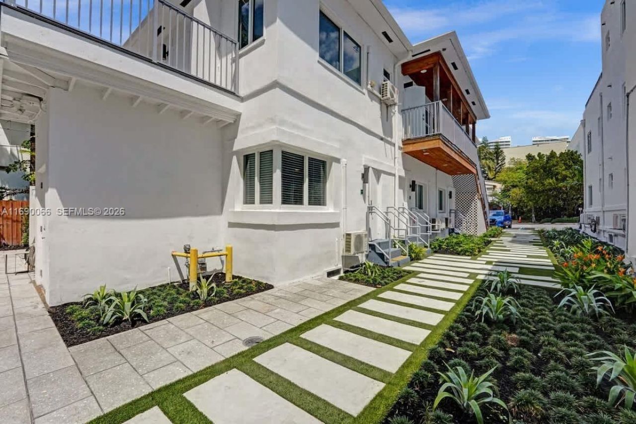 3020 + 3024 Seville St, Fort Lauderdale, FL 33304 Photo