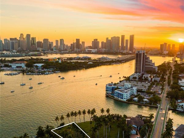 1234 S Venetian Way, Miami, FL 33139