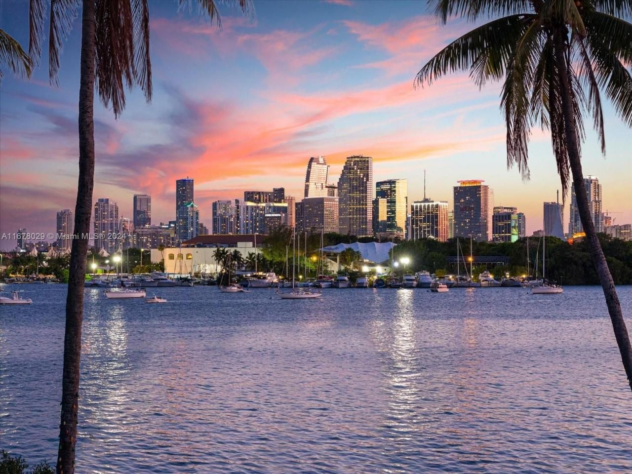 1234 S Venetian Way, Miami, FL 33139 Photo