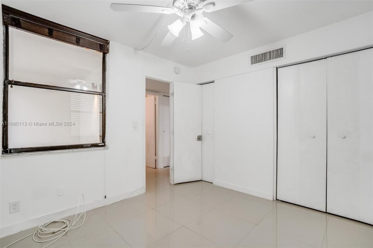 20350 W Country Club Dr, Unit 120-4, Aventura, FL 33180 Photo